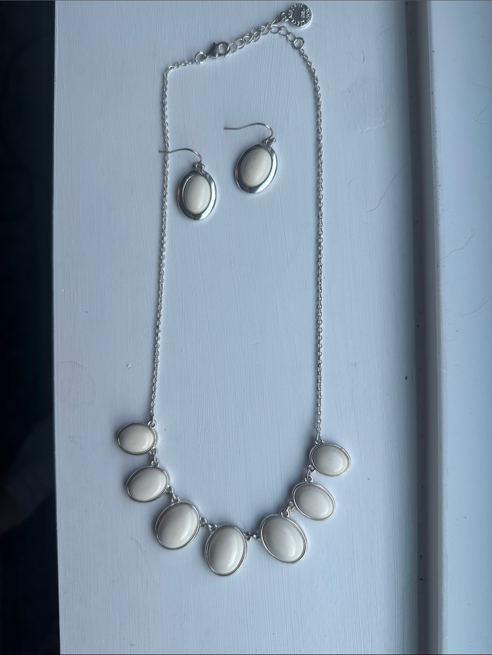 Cream Oval Stone Necklace and Earring Set — Women’s Silver-Tone Jewelry